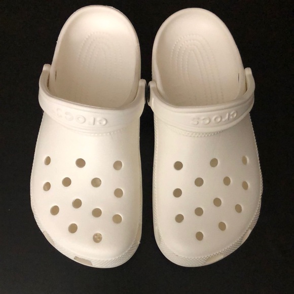 crocs j6